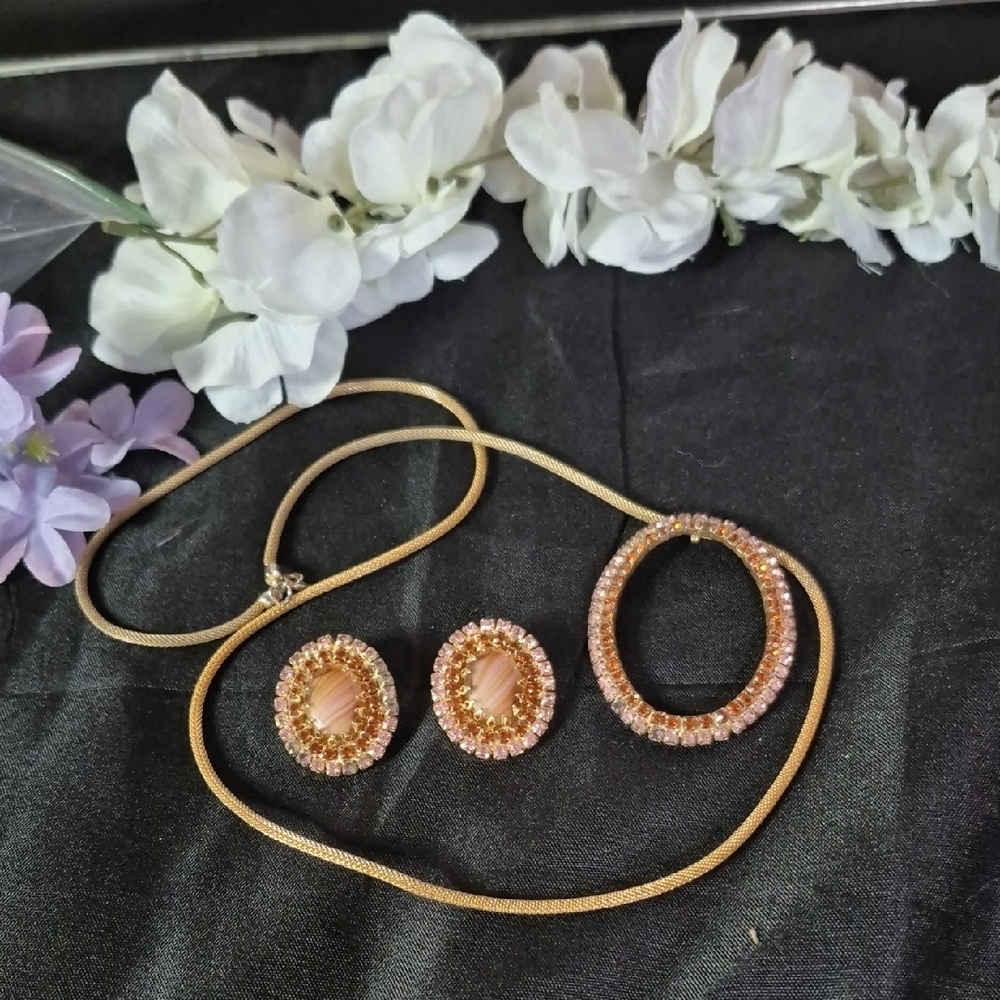 Vintage Gold-Tone Pink Crystal Necklace and Earring Set